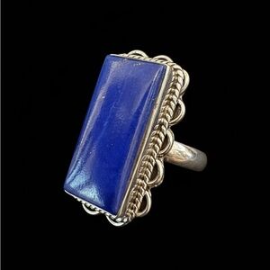 Elegant sterling Silver and Blue lapis Ring‎